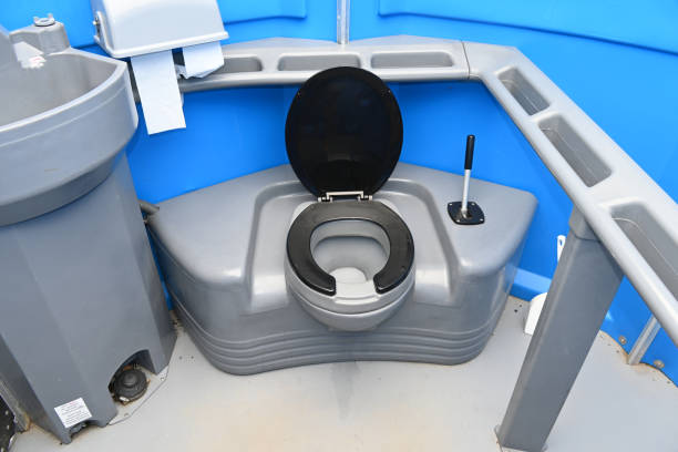 Portable Toilet Options We Offer in Center Line, MI