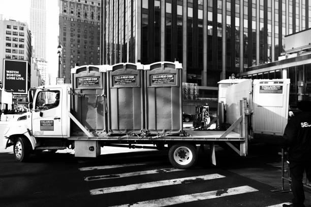 Best Affordable portable toilet rental  in Center Line, MI